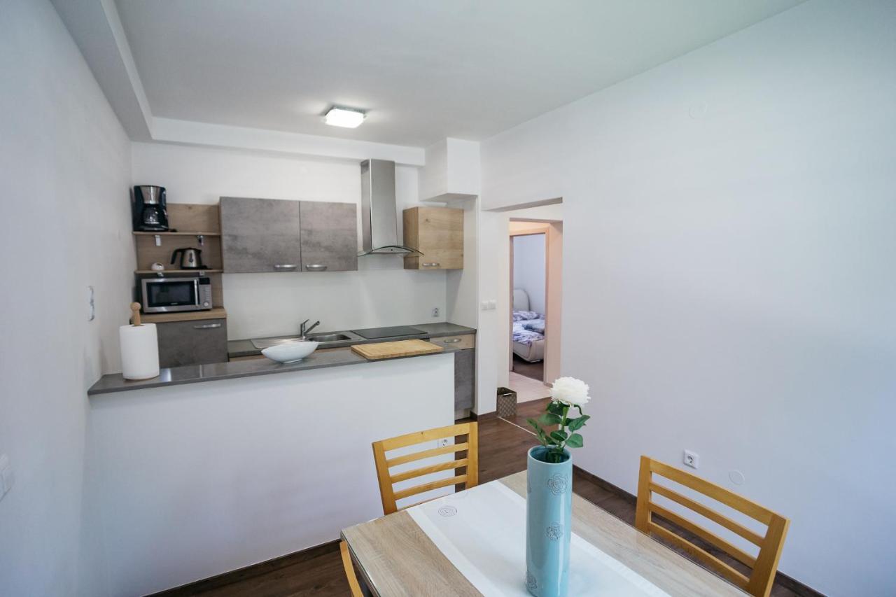 Sentvid Apartamento *